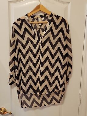 Tacera Black and Cream Chevron Split-Neck Blouse
